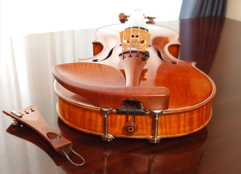 ヴァイオリンテールロープ