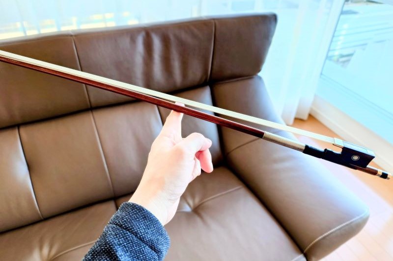 バイオリン弓の重心